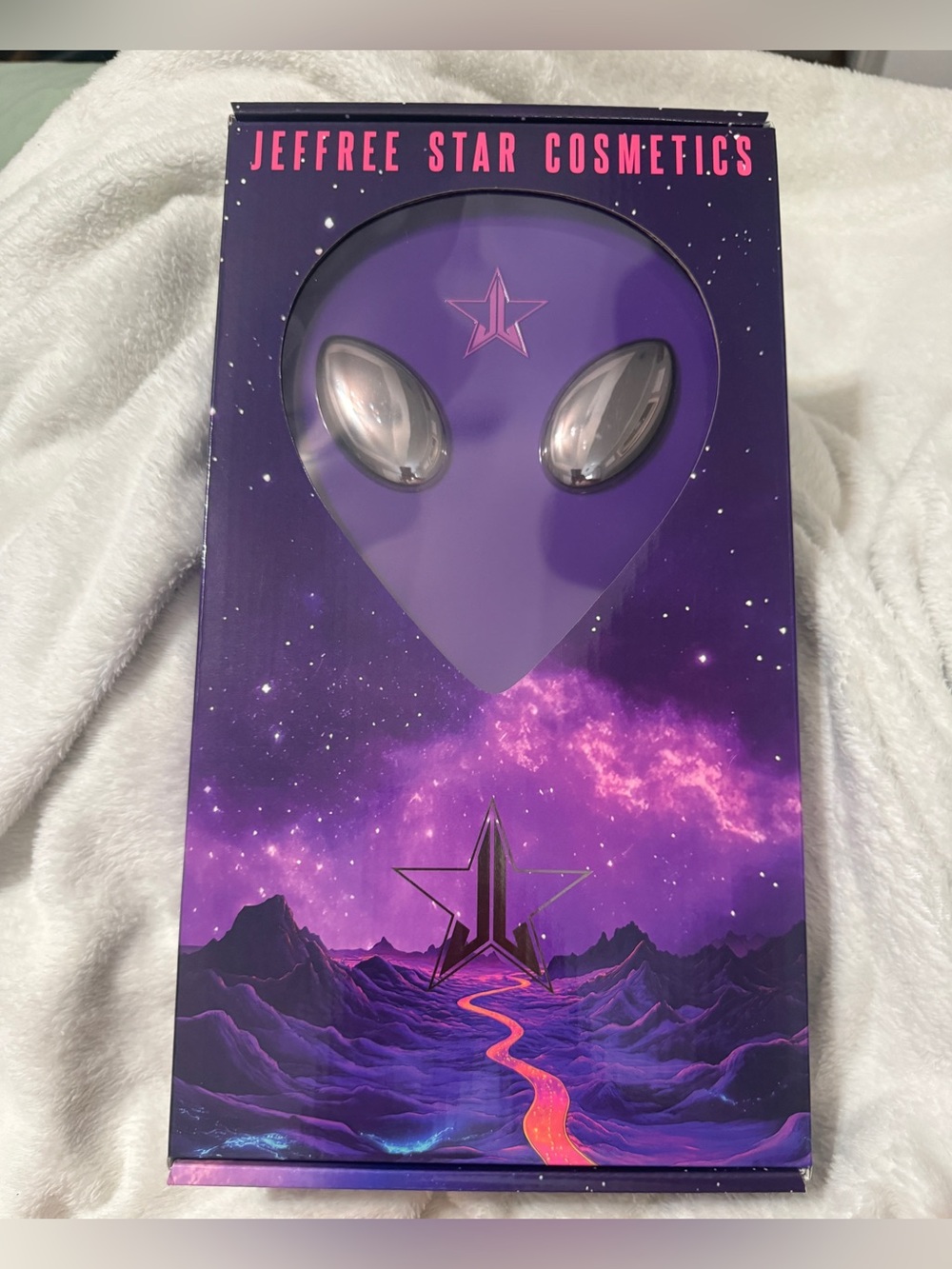 Alien hand held mirror